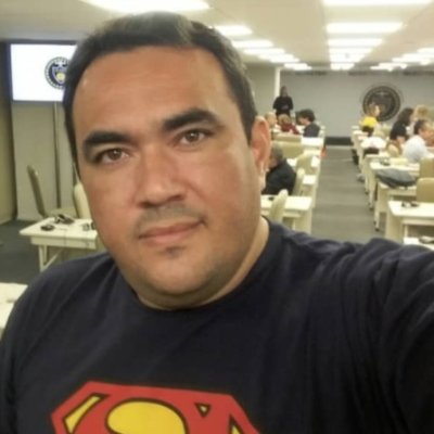 Eng. Civil, formado pela UFPB. Paraibano, hipnoterapeuta, estudante de direito na UFPB, entusiasta do mercado financeiro e admirador de artes NFTs.