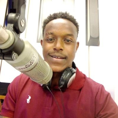 God's child.🇰🇪 Sports guy turned journo.
✍ @MozzartsportKE • 🗣📻 @NationFMKE on the #FootballFix • #RAREBREED