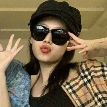 shyshyhamster's profile picture. for twice; 'cause i kinda feel special✧*。