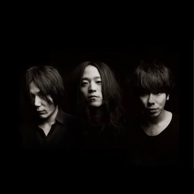 大阪のメイソウロックバンドLONEの公式アカウント。2024.3.238th single「画用紙の海」リリース。リプライ、DMにてチケット予約可能です。https://t.co/N4TSjgpn5C