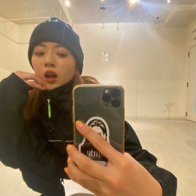 4R1HPpcFFYGhBlj's profile picture. AU 経営 ’03