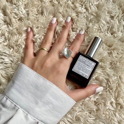 yasuripa_design's profile picture. インハウスWEBデザイナー(22.9月〜)未経験からのスタートです🏃♀️