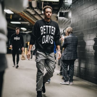 I'm into equations ...and sports obviously
●Nets ●Arsenal ●Broncos