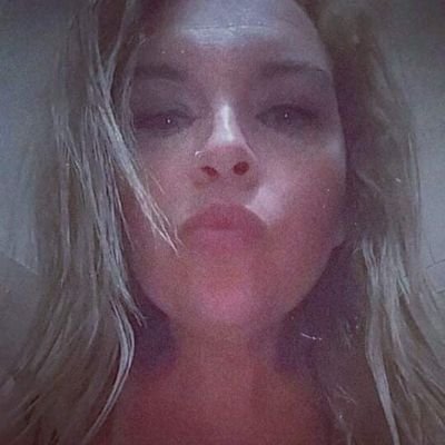 Trabajadora social en hospital público. Anti social por eso utilizo twt. No sé cocinar.
Soy esa que tus padres no querían que te juntes 😍
ACUARIANA💪