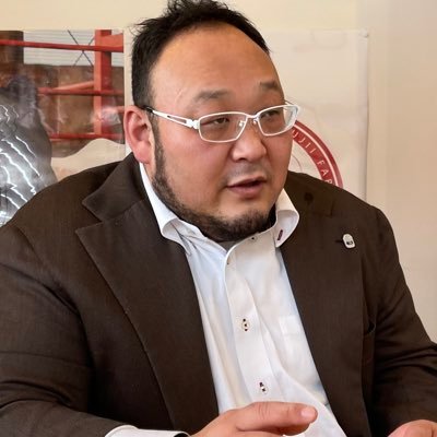 gyuichiro's profile picture. 「おなかにやさしい牛乳」A2ミルクを普及する（社）日本A2ミルク協会代表理事。北海道開拓期より120年続く酪農一家の5代目、牛2000頭と、東京ドーム150個分の畑(660Ha）を所有、経営。2014年農水省「食料農業農村」政策審議委員に選出。富良野未来開拓村代表。