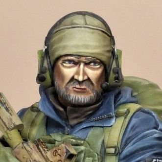 立体愛好家。模型雑誌でプラモ作ってたらCGに出会い、今はゲーム会社所属。
専門はゲーム背景CG、スカルプト、モデリング全般