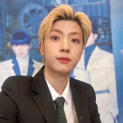 คังฮยอนอ่าน 📚🎸さんのプロフィール画像