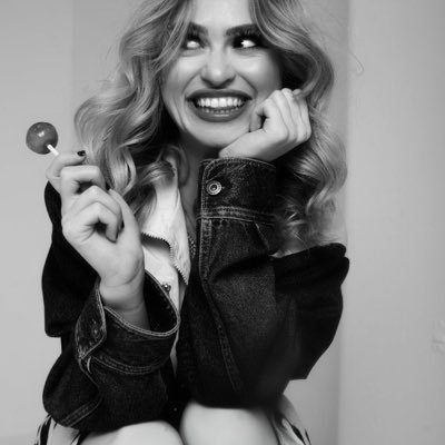DanaLunaMusic's profile picture. Manchester music fairy