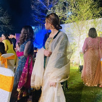 Alizay01582170's profile picture. jee farmayein?