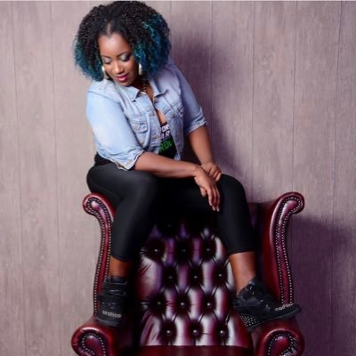 ZenToPaper_'s profile picture. a serial scribbler and a corporate and children’s book illustrator