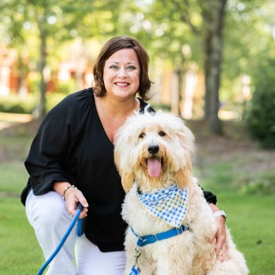 Baylor grad #sicemforever💚💛High School Counselor-Tupelo,MS💙💛owner of therapy dog @THSWavely🐾🐶🐾