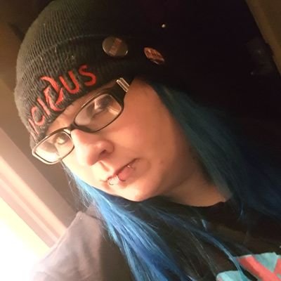 Shell__Edney's profile picture. Shell.
🐱🐱🐕
Fluffy unicorns, machetes and glitter grenades 🦄🗡🔥

🎮 PSN/Xbox Shelf13