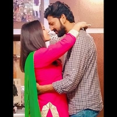 davisdhaliwal's profile picture. i am work imigration office