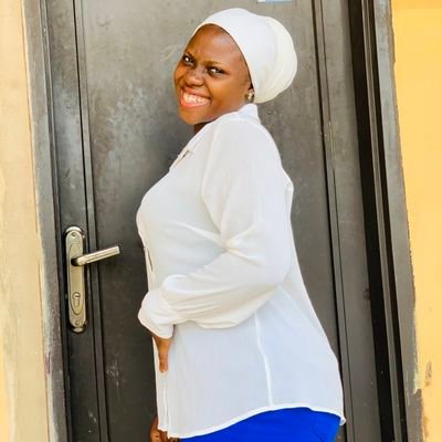 Oyhinda_mola's profile picture. 💗#honey#💗
Plant biologist💕💕 IG: @oyhinda_mola