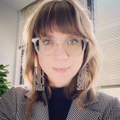 Lecturer @GSU_English, Poetry Editor @birdcoatqrtrly, work @ https://t.co/3JxT5uMvO0, teach @ https://t.co/E1kcmhOE4J, she/her

https://t.co/EWkwlFerMe