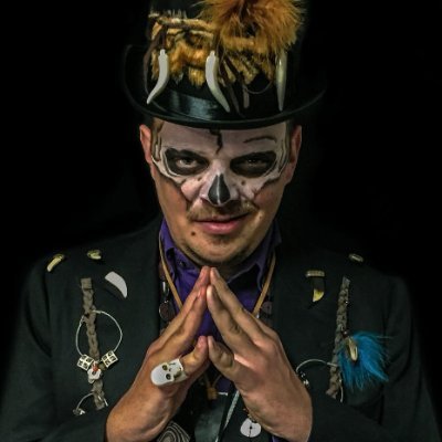 aitormoriyon's profile picture. 🎙️ Periodista y eurofán desde que era un guaje. Asturiano, me gusta el campo. Responsable de #Comunicación. Improvisador.