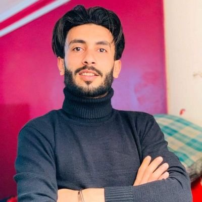 وقفت على ناصية الحزن أنتظر الأمل، ونظرت من بعيد فإذا بالأمل قادم بصحبة الصبر، وحسن الظن
##شيف حلواني