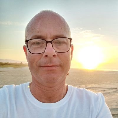 Cristão, casado, pai, conservador!