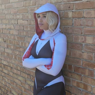 Cosplayer | Crafter | Bun Mom | Cringe | Writer | Youtuber | Has an 0n|yf@n$ | Owner of Cosplay Support Corner Discord | Business: theladyfriend1@gmail.com