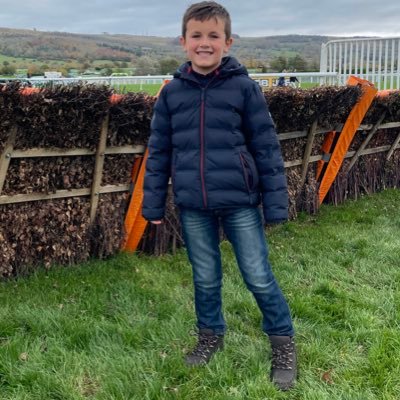 Howzer0710's profile picture. Horse racing fanatic, half decent golfer and owner of a few horses...