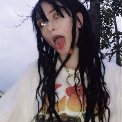 gotoheaven00o's profile picture. ✌️