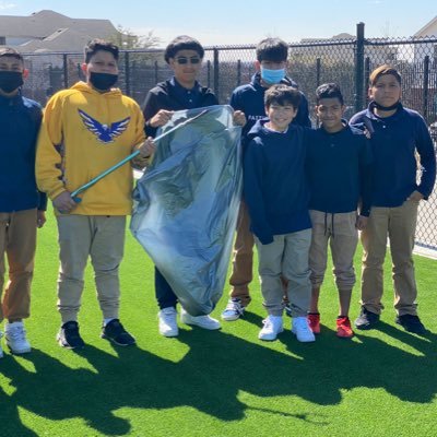 papichulos__'s profile picture. I’m glad to be apart of eagles