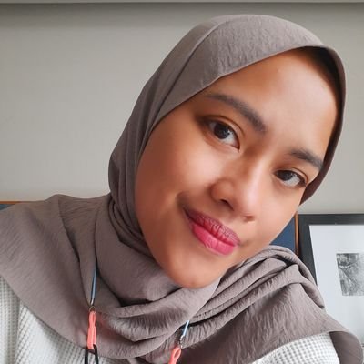 wifey. mommy. disney lover. piano teacher. baking IG: @pieceofcake_id