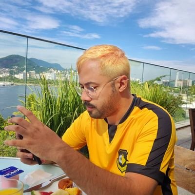 São Bernardo FC, antifascismo, futebol, bvb09, viagens, shows, jogatinas, games, programação, colecionismos, cerveja, tattoos, corsa, punk/hardcore e ska.
