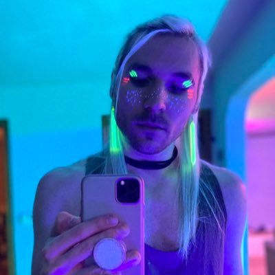 toad_toad_toad's profile picture. :^3 — hi i'm toad — 🆗🆒 — music @yufi_yufi_yufi — agender — any pronouns