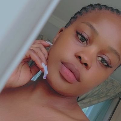 Qwathi_Elihle's profile picture. Ska nwa metsi ka foroko.. kgaogana le fashion! 
•Got locked out of my old account @fancy_face.