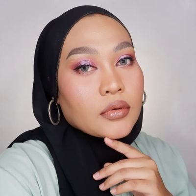 BEAUTY VLOGGER INDONESIA

Instagram : https://t.co/By3jChkr3O
Tiktok : https://t.co/my2Vr0M02A