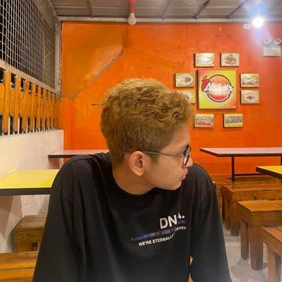 mhlsgbrlbtst's profile picture. 