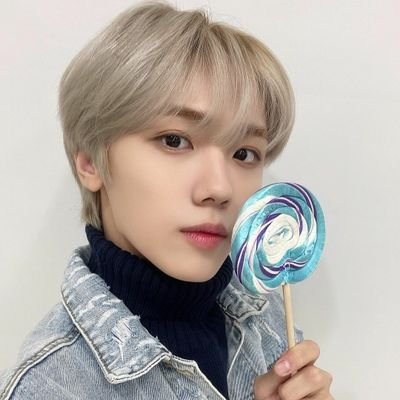 LUVITY fan account ♡ 25 / she / her
also MOA, ARMY, IKUN, JAM, SHAWOL, CARAT, NCTZEN, ZENITH, BOYS PLANET