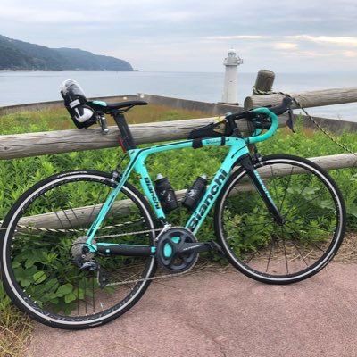 家族と猫とビアンキが大好きなおっさんローディー🚴 オルトレXR3を自分好みにいじりながら楽しんでます！ 無言フォロー失礼します！