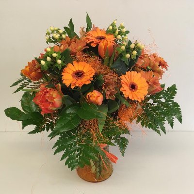 Bedford Florist & Bedfordshire Balloons are a family business Est 1983. We are a member of the Good Florist Guide.