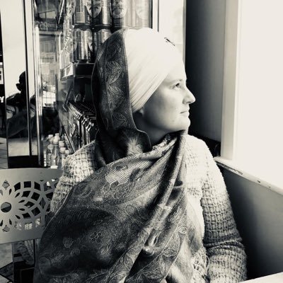 Yoga, Meditation and Free Speech. Tutkiva journalisti, satiristi ja joogaope. https://t.co/UfaG8eBT8p