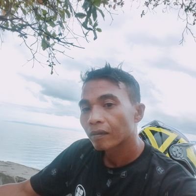 Hamzah01329057's profile picture. 