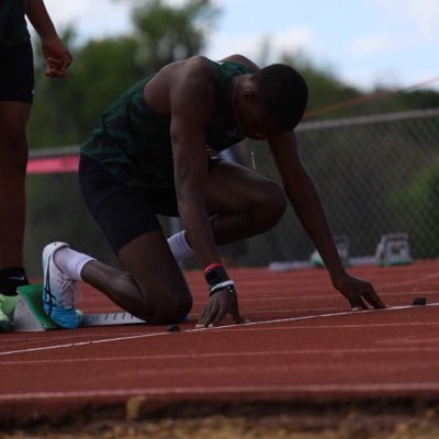 🏃🏾♂️| C/O 2023 | George Jenkins Varsity T&F | 110H 14.54 | 60mH 8.52 | TJ 13.55m | 300H 39.37 | 400H 55.65 | @GJHS Boy’s T&F/XC | NCAA ID: 2203457633 |