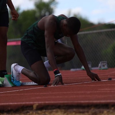 🏃🏾‍♂️| C/O 2023 | George Jenkins Varsity T&F | 110H 14.54 | 60mH 8.52 | TJ 13.55m | 300H 39.37 | 400H 55.65 | @GJHS Boy’s T&F/XC | NCAA ID: 2203457633 |