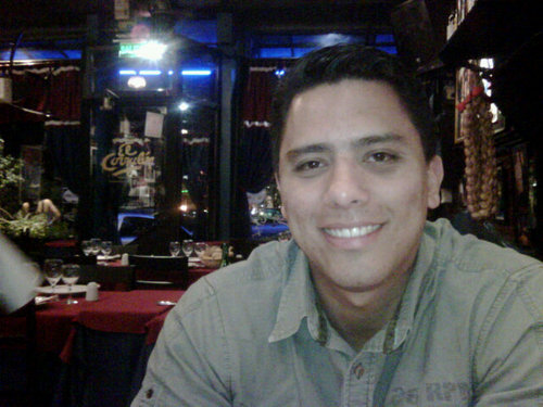 jdubront's profile picture. Enamorado de los retos.