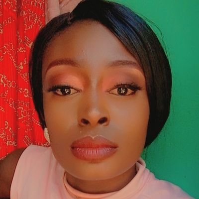 Omowowumi1's profile picture. yes