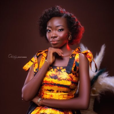 Omidan_Moremi1's profile picture. Child of God.
Introvert.
Makeup artist changing the standard one face at a time.
Teacher passionate about helping children with learning disabilities.