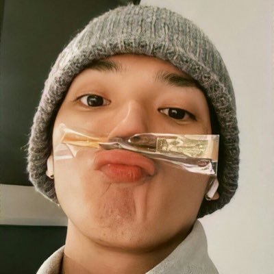 markgeolli127's profile picture. @ncteabubu’s buying | trading | selling acc 🛒 - markyongjae sparks collector