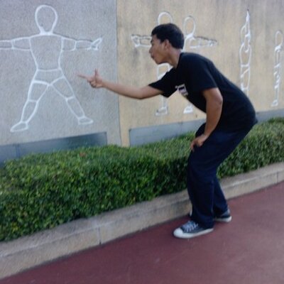 Profile Picture of Lee Junsa CREATIVE (@Padthai32Charm) on Twitter