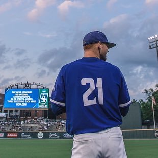 I have many leather bound books and my apartment smells of rich mahogany. ~~~Ron Burgundy || Indiana State Baseball #21 ⚾️⚾️