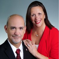 Brian and Linda Warner(@Florida_Intl) 's Twitter Profile Photo