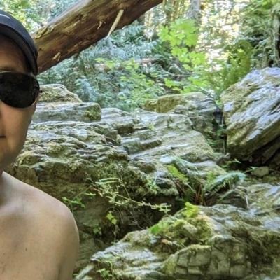 Naturist in Alberta 🇨🇦 FCN member. Only allow others to follow that are other purely Naturists. This is a nonsexual account. Porn accounts will be blocked.