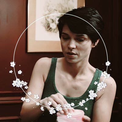 OFLUNARENTITY's profile picture. 