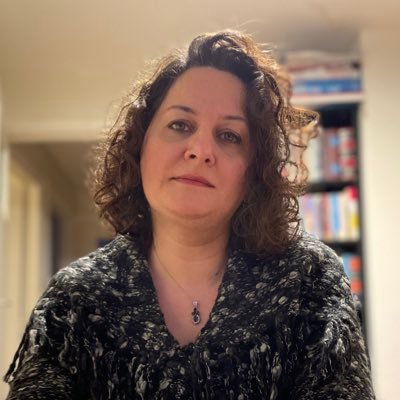 parisatavassoli's profile picture. 