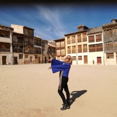 Srafutbolera's profile picture. Frustrada periodista de fútbol por ser mujer y haber nacido en el siglo Pasado. Poniendo una mirada femenina al fútbol contemporáneo.